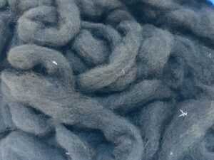 Zena's true black baby fleece roving