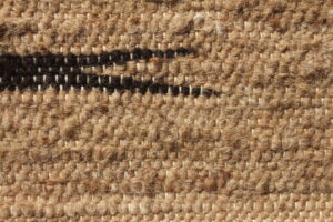 rug 2x3 fawn black closeup